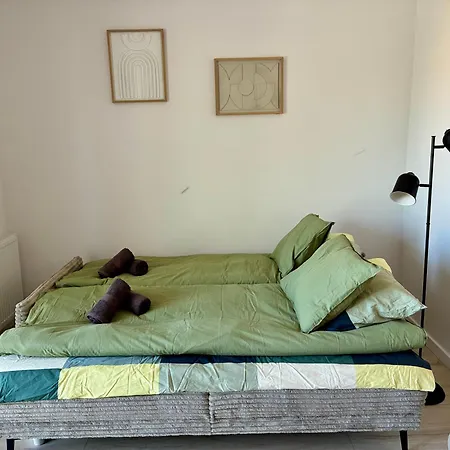 Nowo Wybudowany W Centrum, Garaz Podziemny, Balkon, Winda, Wideodomofon, Wynajem Na Doby