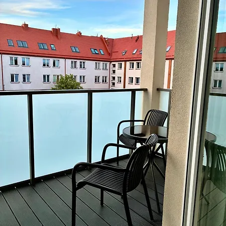 Apartment Nowo Wybudowany W Centrum, Garaz Podziemny, Balkon, Winda, Wideodomofon, Wynajem Na Doby *